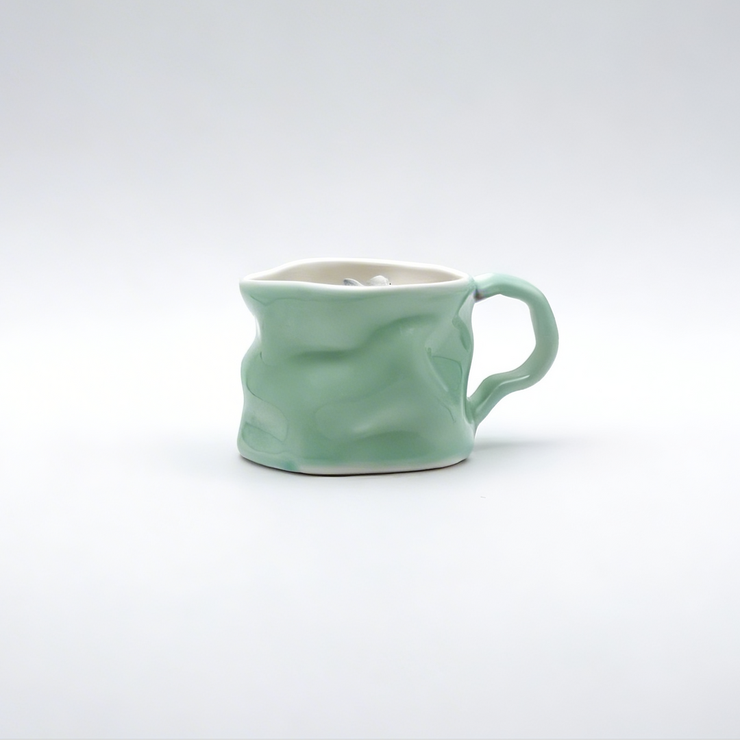 Irregular-Shaped Pet Coffee Cup